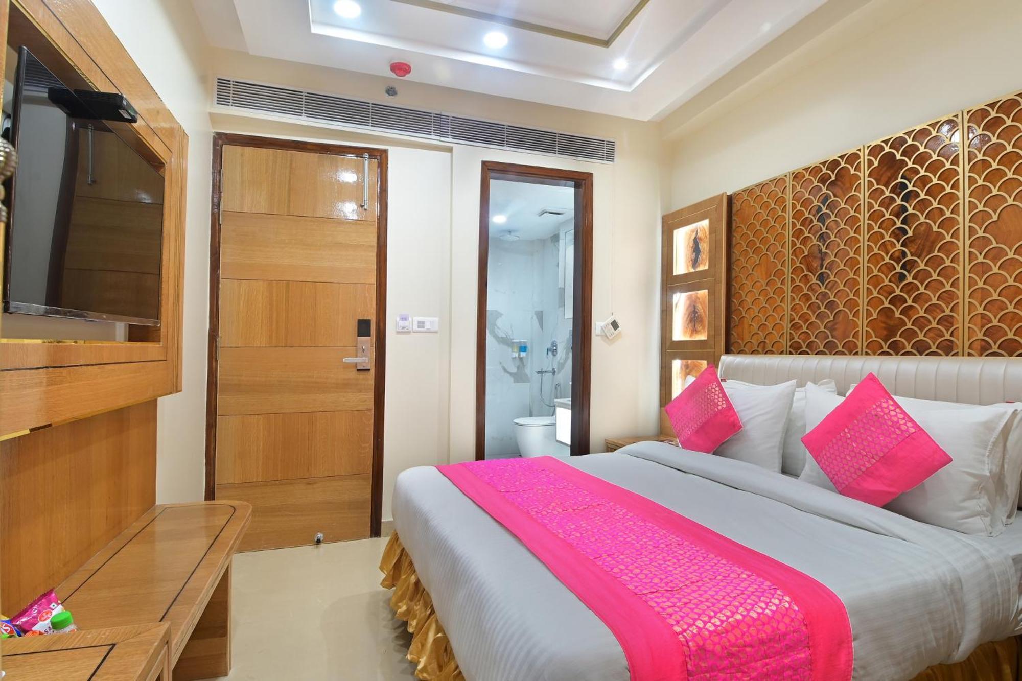Hotel Gold Palace - 03 Mins Walk From New Delhi Railway Station Nova Deli Exterior foto