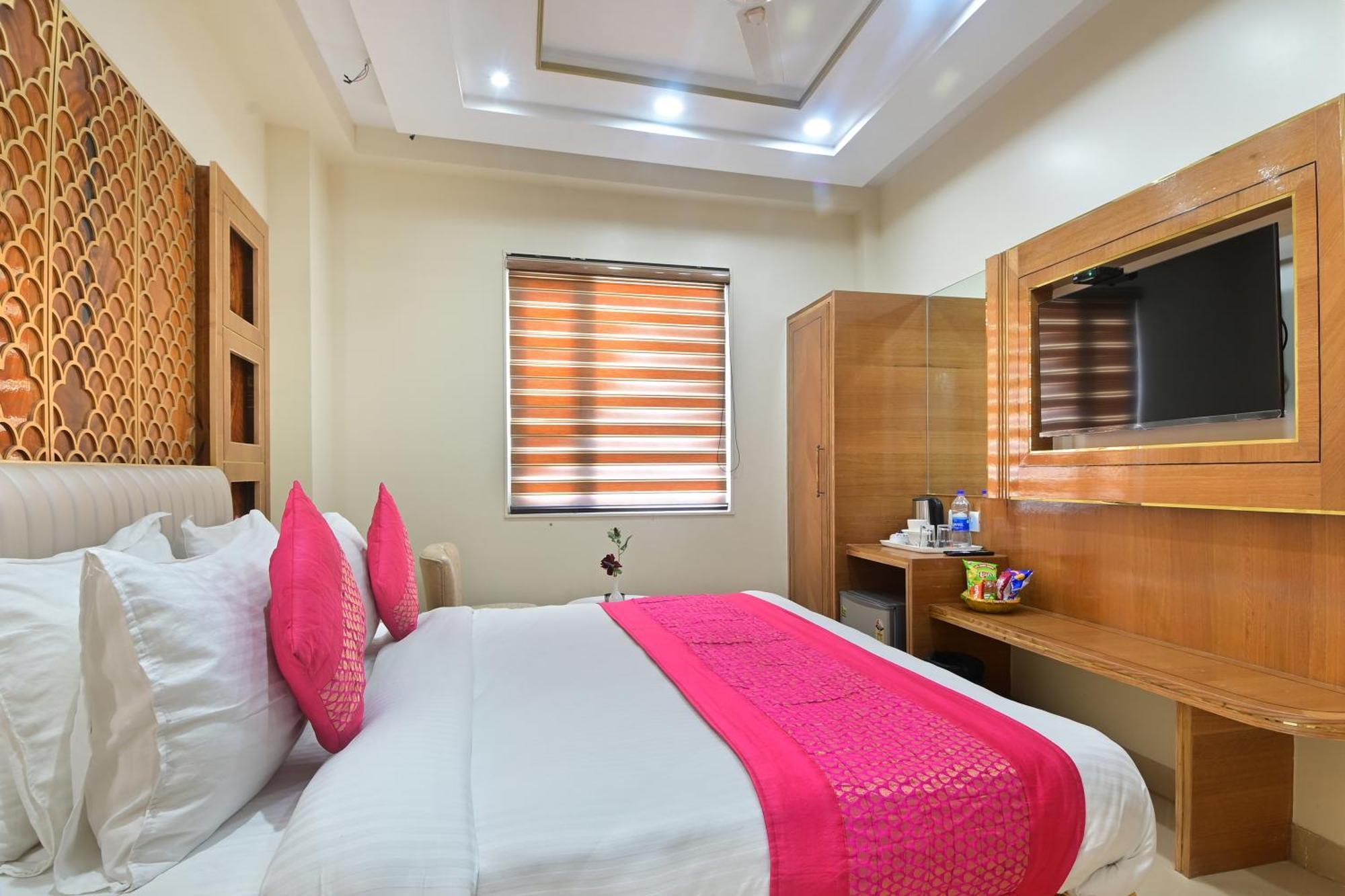 Hotel Gold Palace - 03 Mins Walk From New Delhi Railway Station Nova Deli Exterior foto