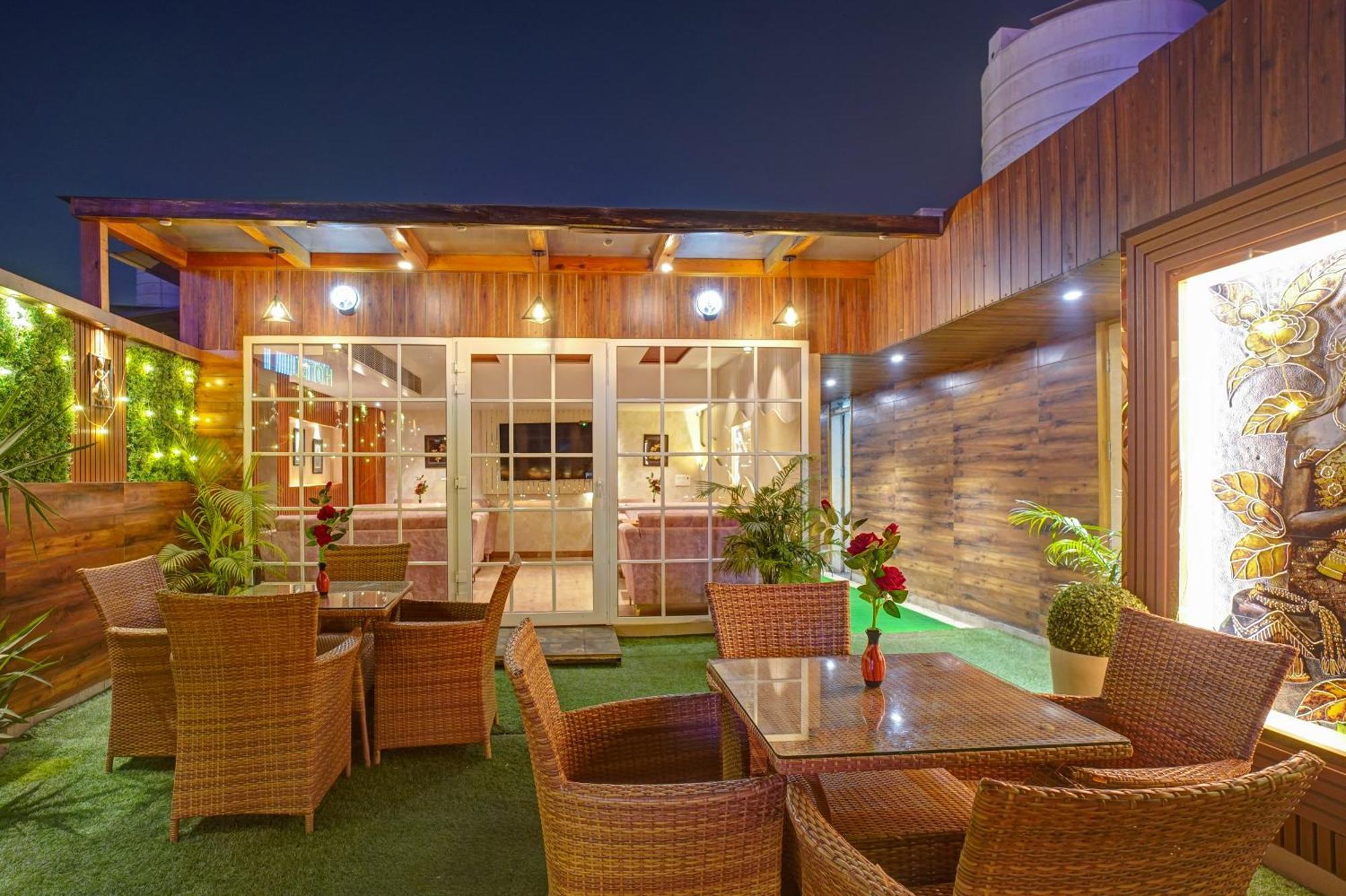 Hotel Gold Palace - 03 Mins Walk From New Delhi Railway Station Nova Deli Exterior foto