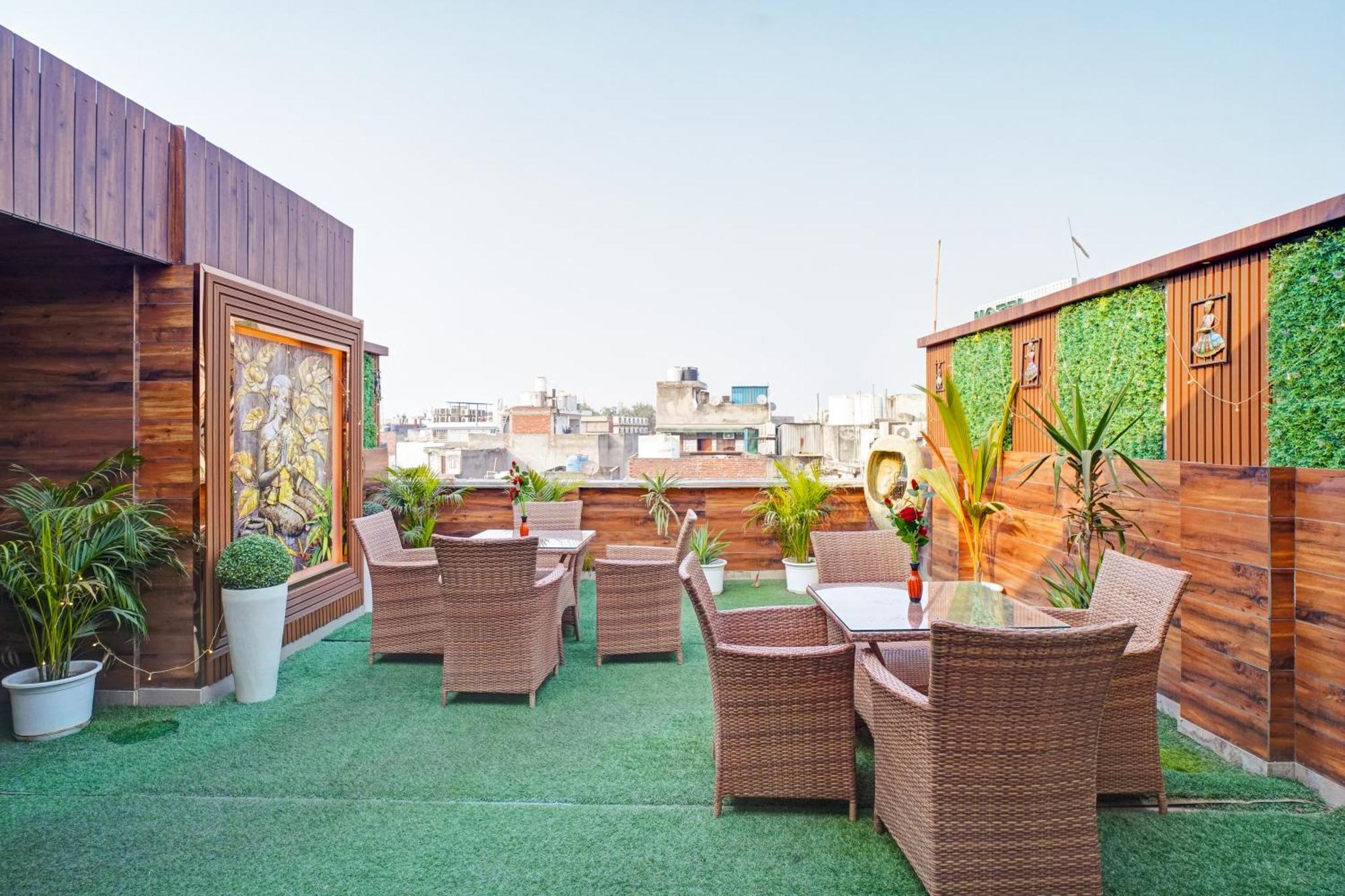 Hotel Gold Palace - 03 Mins Walk From New Delhi Railway Station Nova Deli Exterior foto