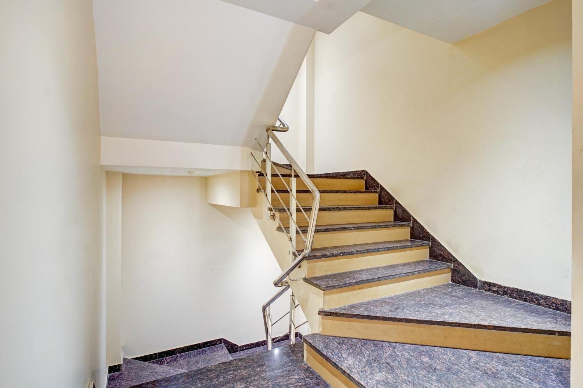 Hotel Gold Palace - 03 Mins Walk From New Delhi Railway Station Nova Deli Exterior foto