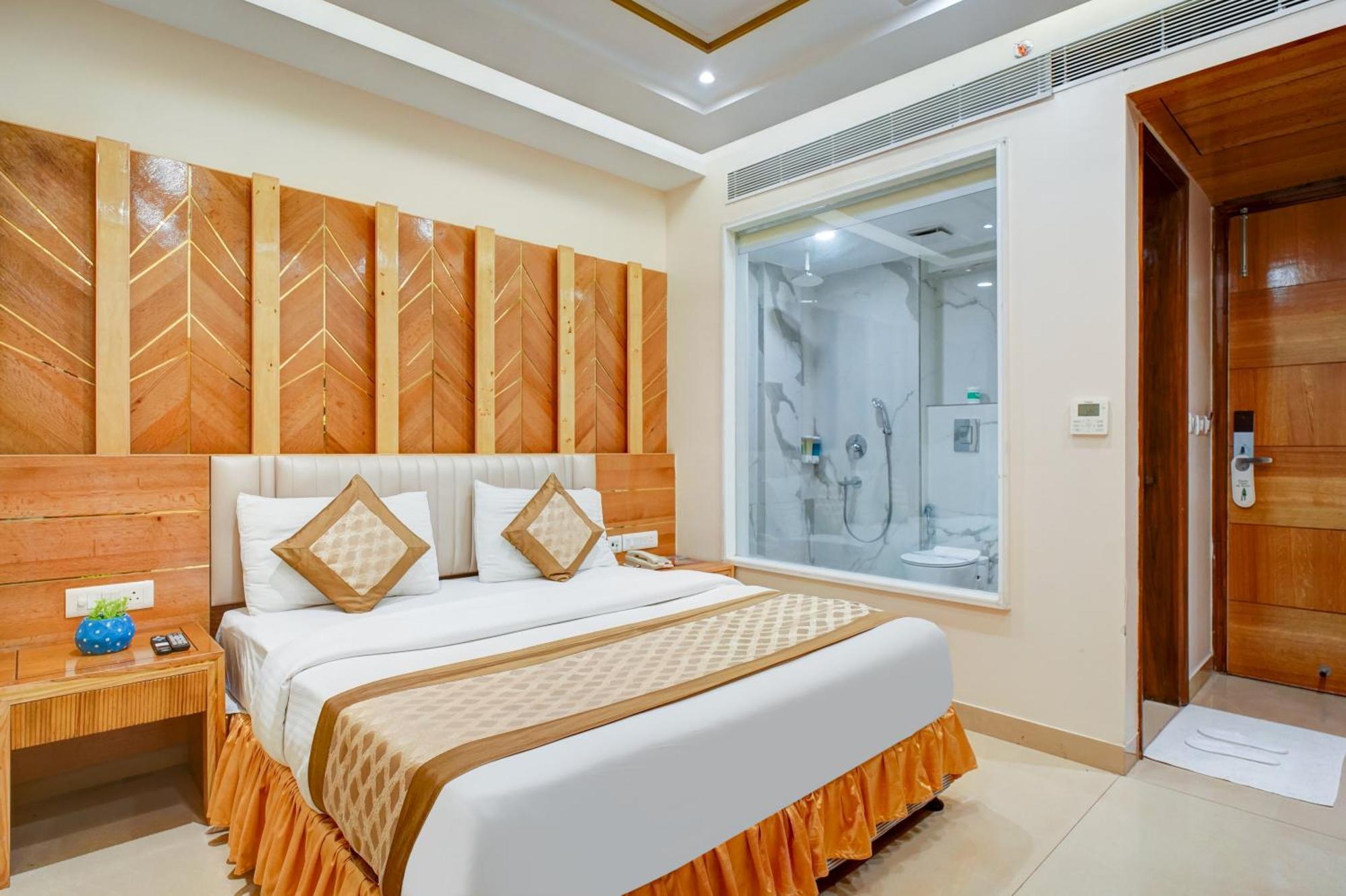 Hotel Gold Palace - 03 Mins Walk From New Delhi Railway Station Nova Deli Exterior foto